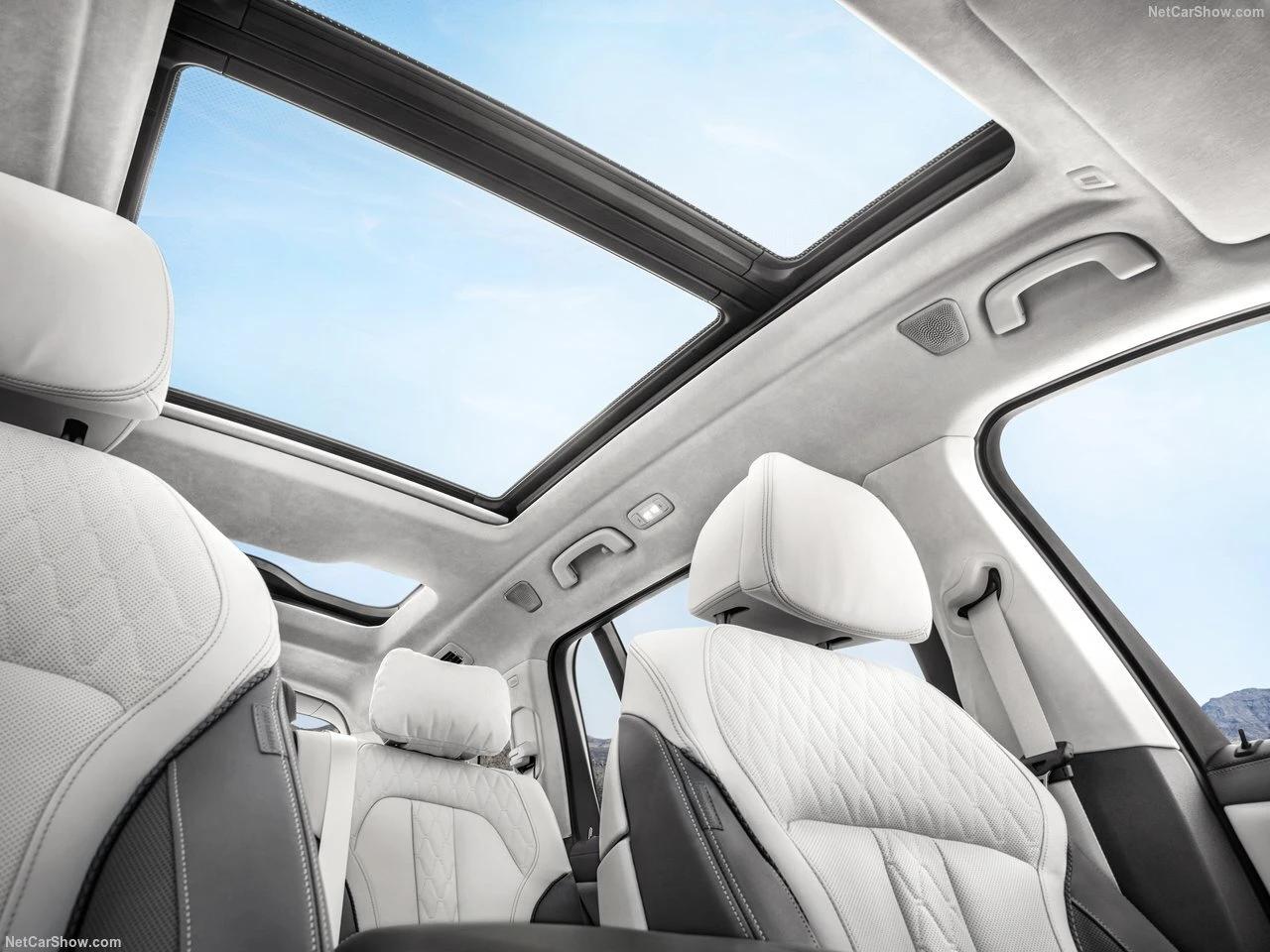 BMW X7 xDrive 40d – Toit ouvrant panoramique Sky Lounge
