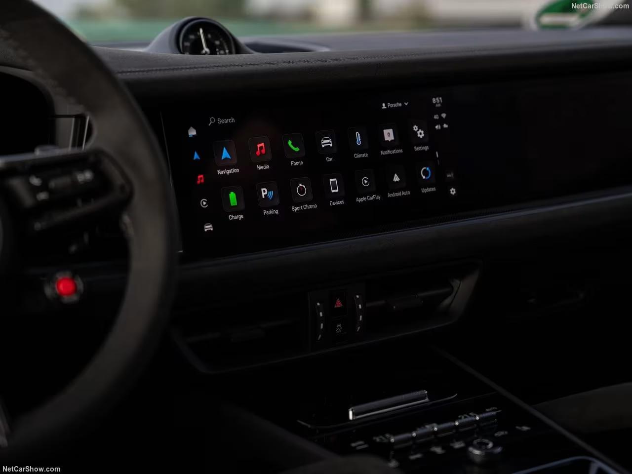 Porsche Cayenne – Volant sport avec sélecteur de mode intégré