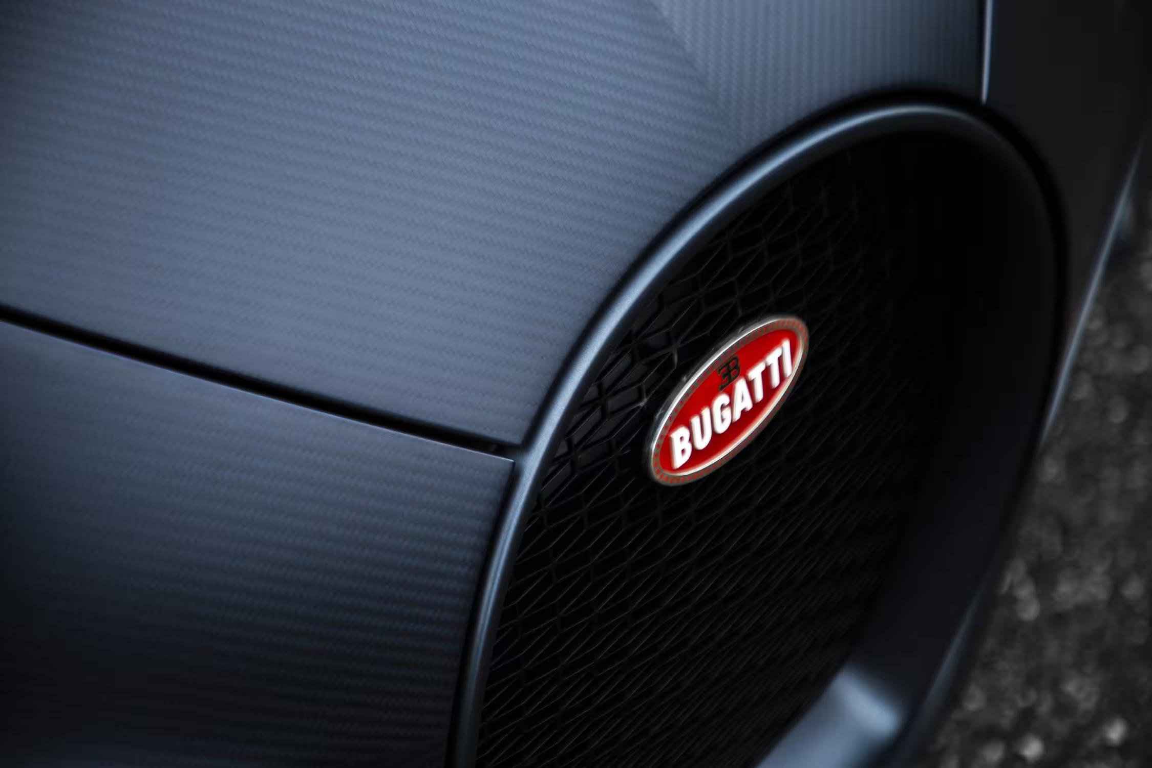 Bugatti Chiron – Calandre en fer à cheval Bugatti XXL