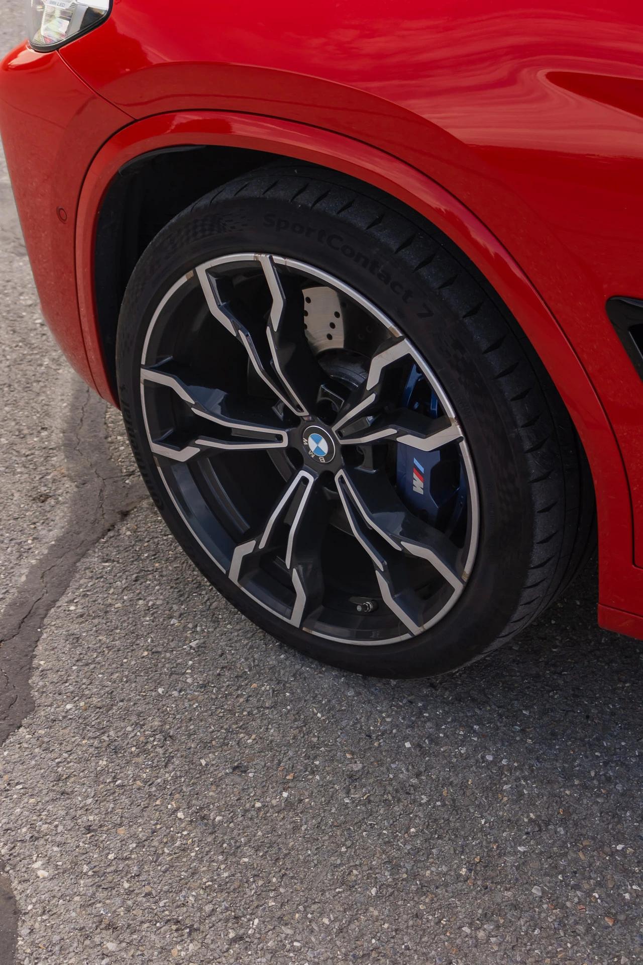 BMW X3M Competition – Des jantes M de 21 pouces : style et performance