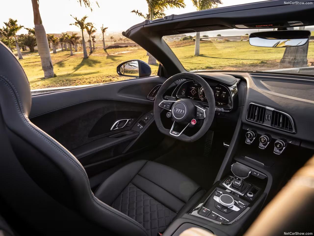 Location Audi R8 V10 Spyder à Genève – vue avant imposante et sportive