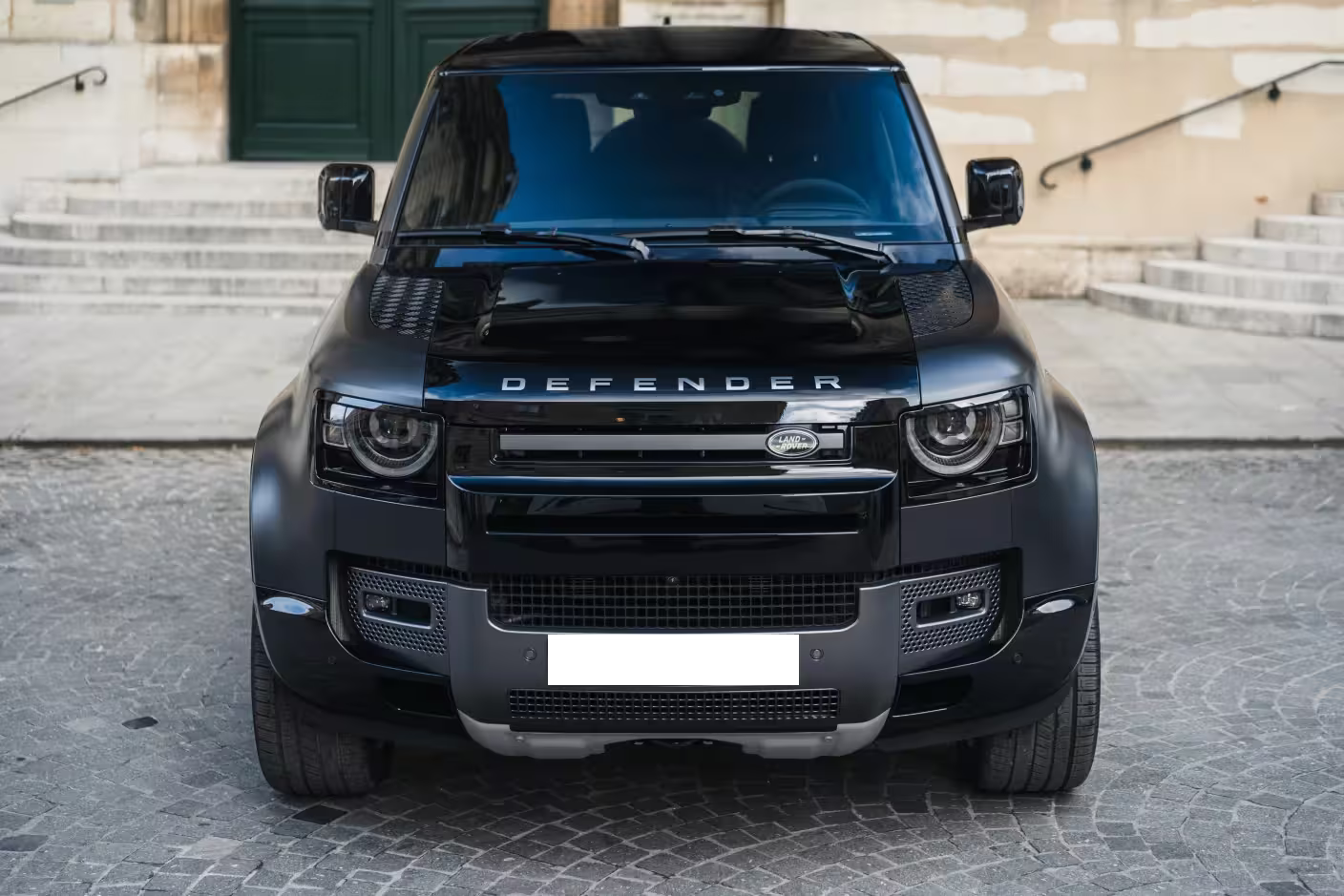 Location Landrover Defender V8 en Suisse avec Astral Motorclub