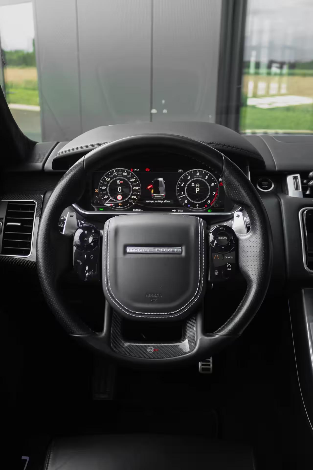 Range Rover Sport SVR – Toit panoramique en verre