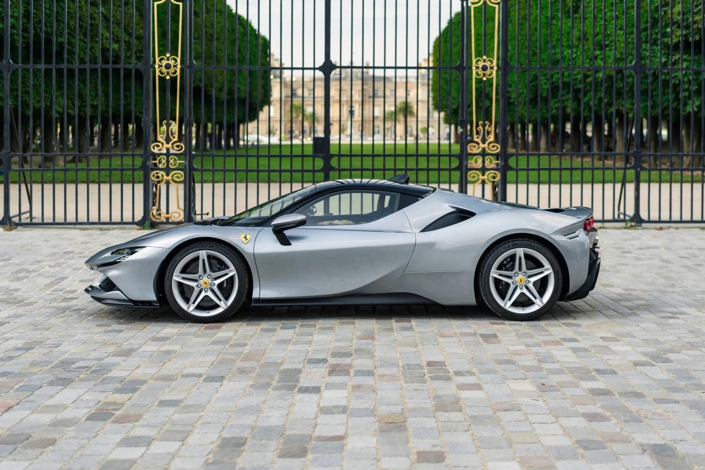 Ferrari SF90 Stradale en location à Genève – Astral Motorclub