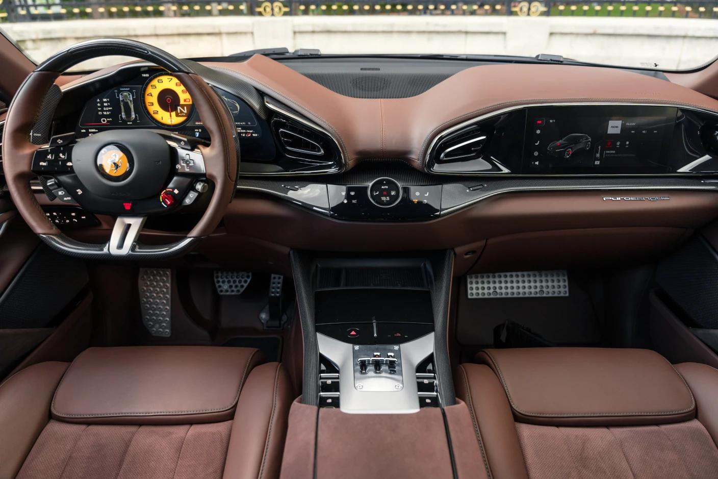Location Ferrari Purosangue en Suisse : un V12 de 725 ch