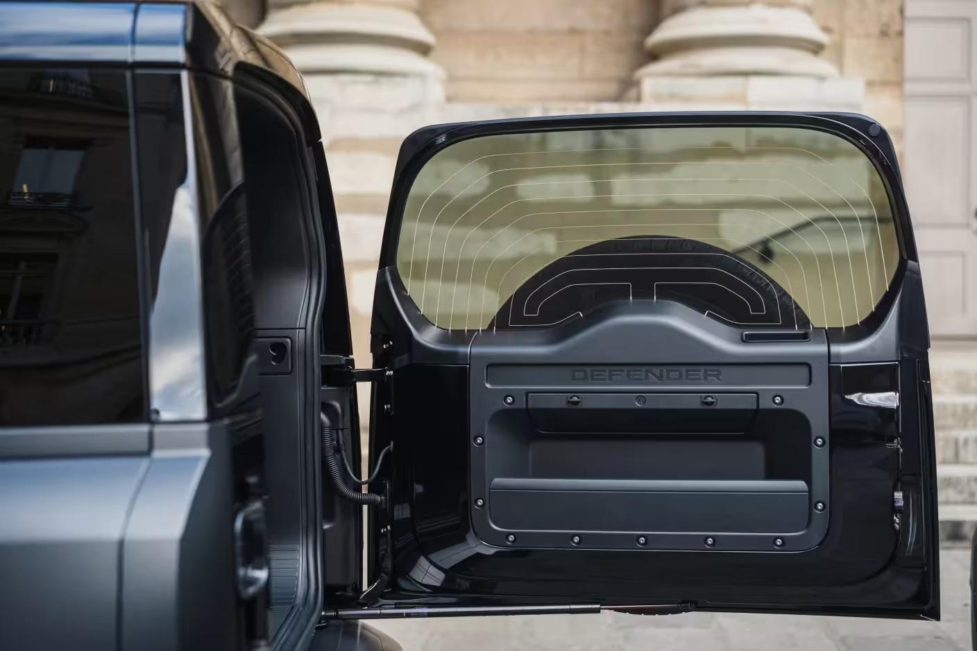 Location Land Rover Defender à Genève et en Suisse, tout-terrain de luxe