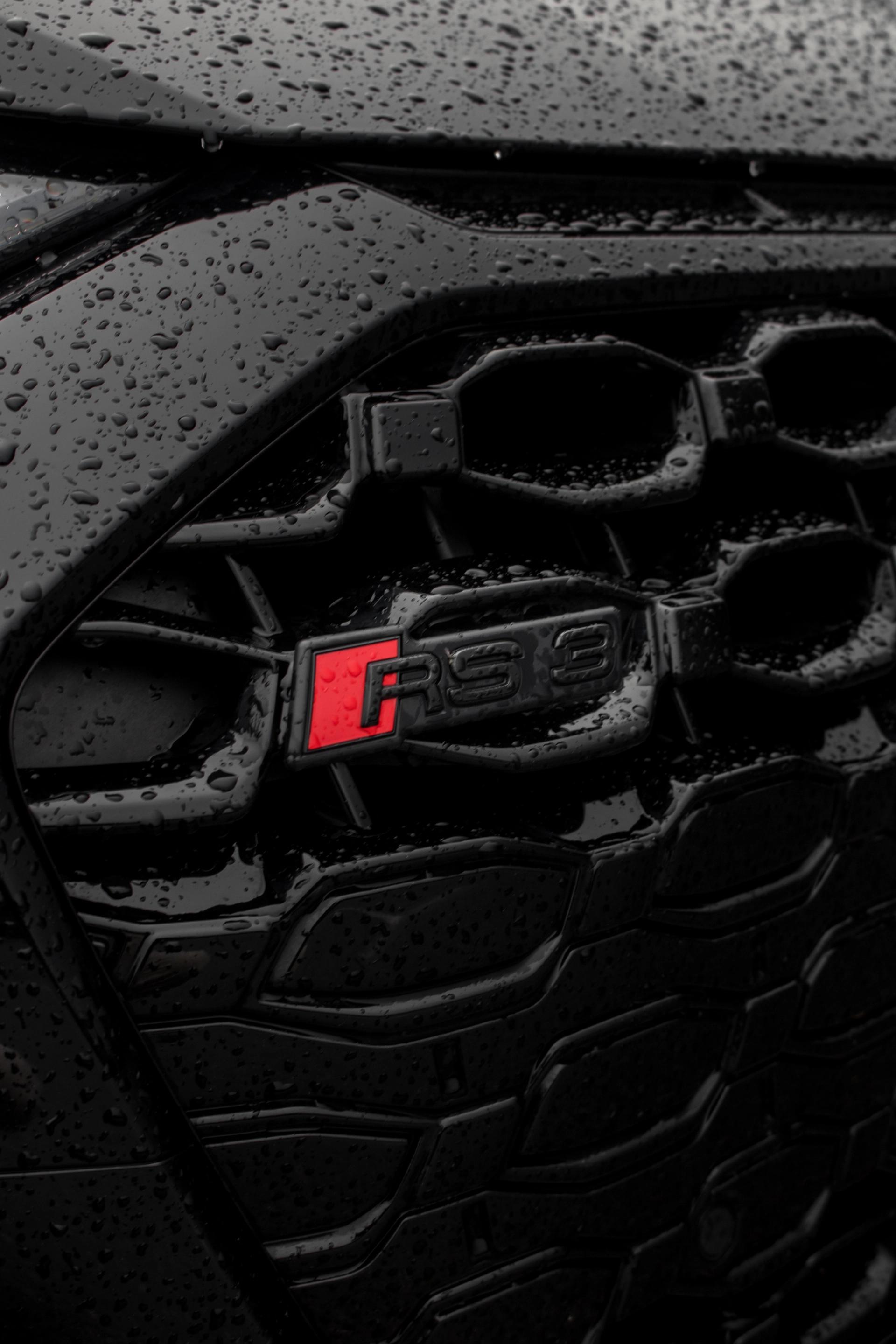 Audi RS3 Sportback – Aérodynamisme et maniabilité d’exception.