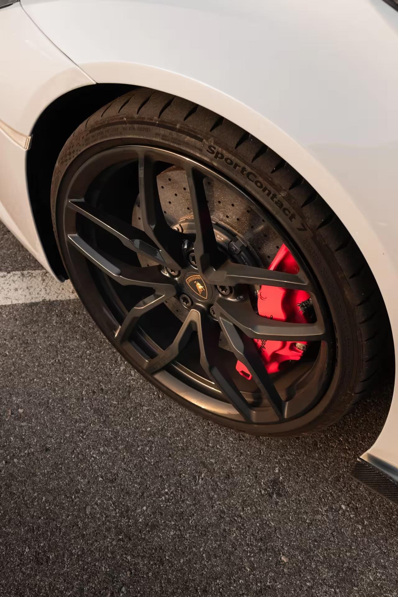 Louer une Lamborghini Huracán à Genève, un mélange parfait de luxe et de puissance