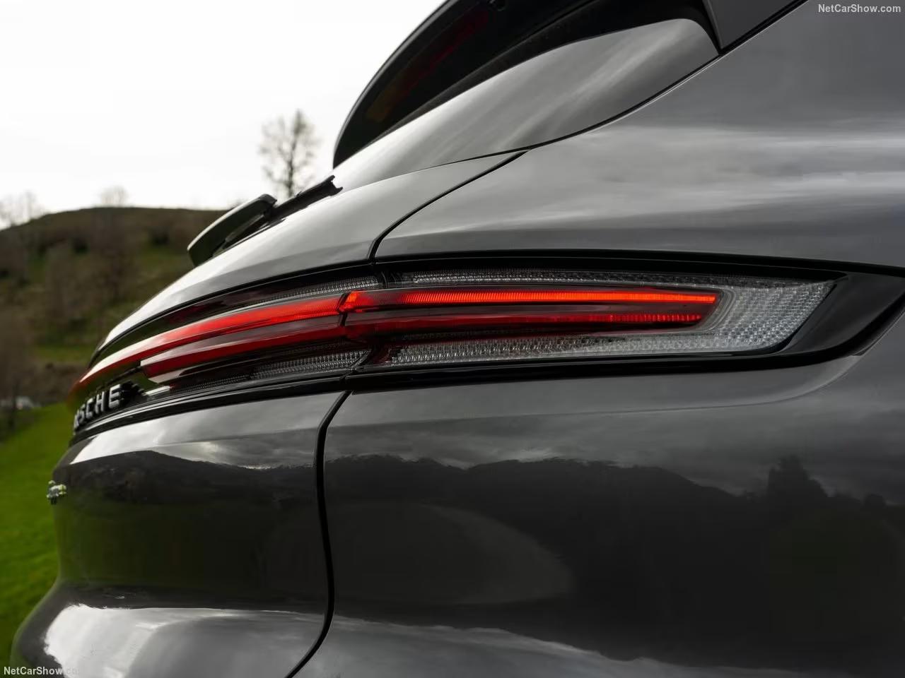 Feux arrière LED du Porsche Cayenne