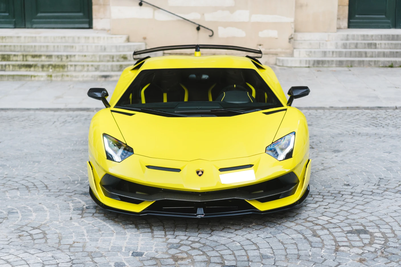 Location Lamborghini Aventador SVJ en Suisse avec Astral Motorclub