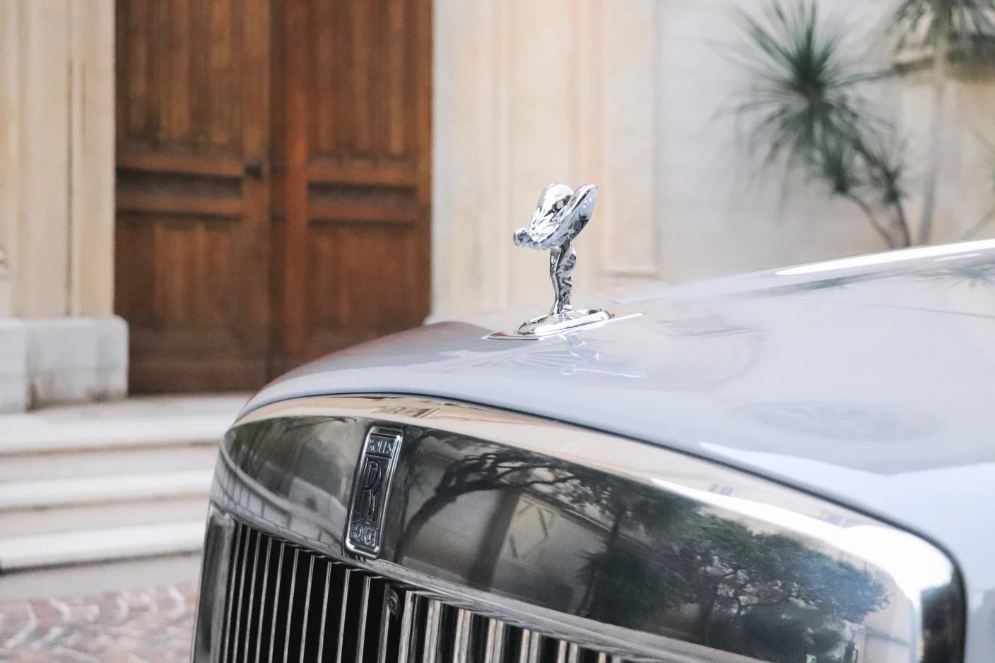 Rolls Royce Cullinan – Une Calandre Majestueuse
