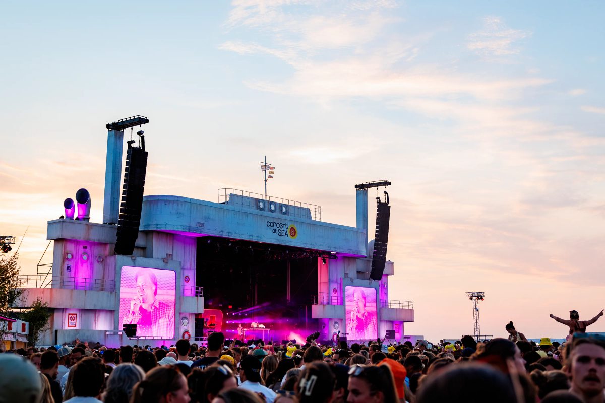 Russo tijdens het optreden op Umoja bij Concert at SEA 2026.