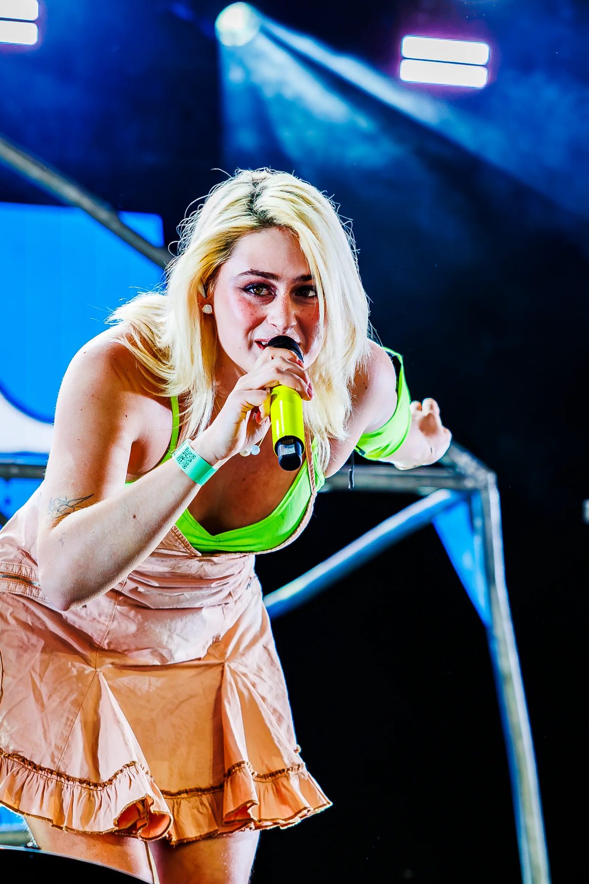 Bente tijdens het optreden op Mainstage bij Appelpop 2026.