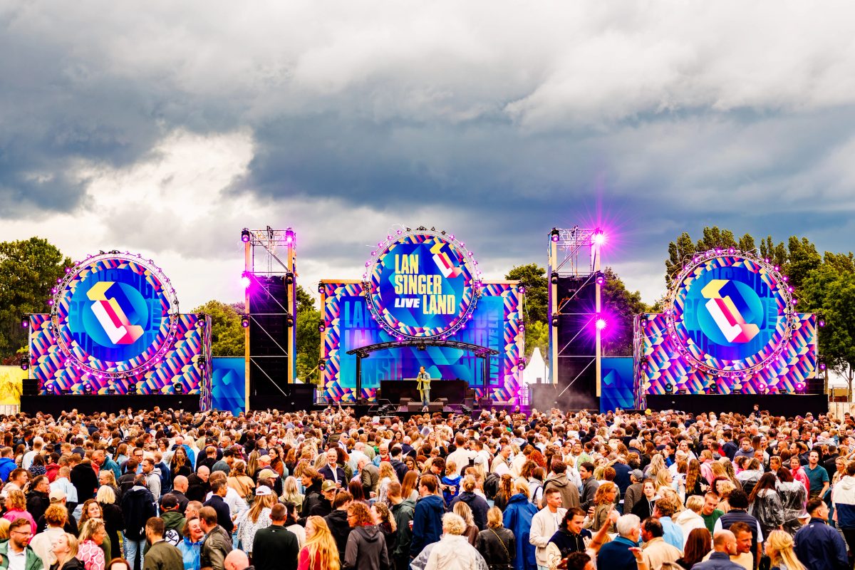 Quido van de Graaf tijdens het optreden op Mainstage bij Lansingerland Live 2026.