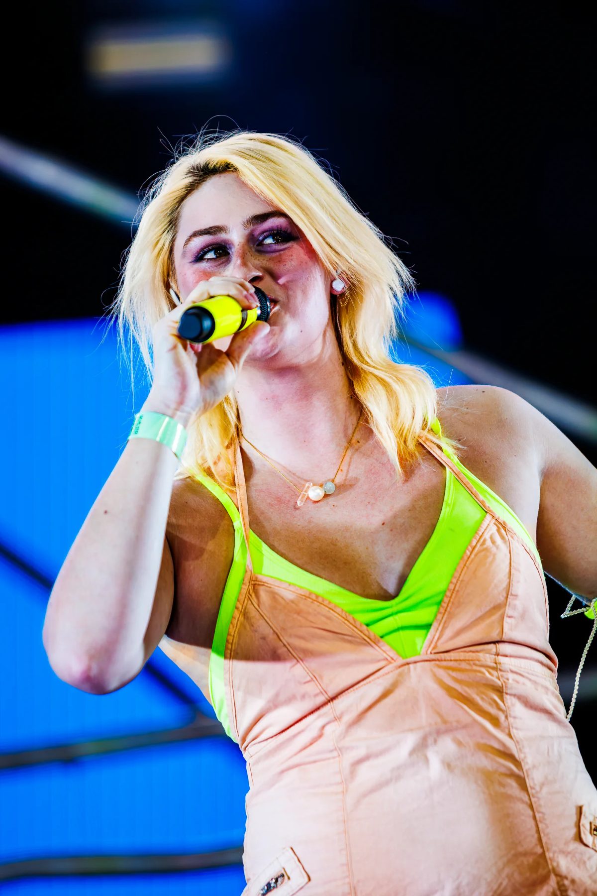 Bente tijdens het optreden op Mainstage bij Appelpop 2026.