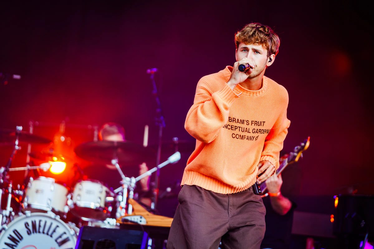 Marc Floor tijdens het optreden op MAINSTAGE bij Live at the Lake 2026.
