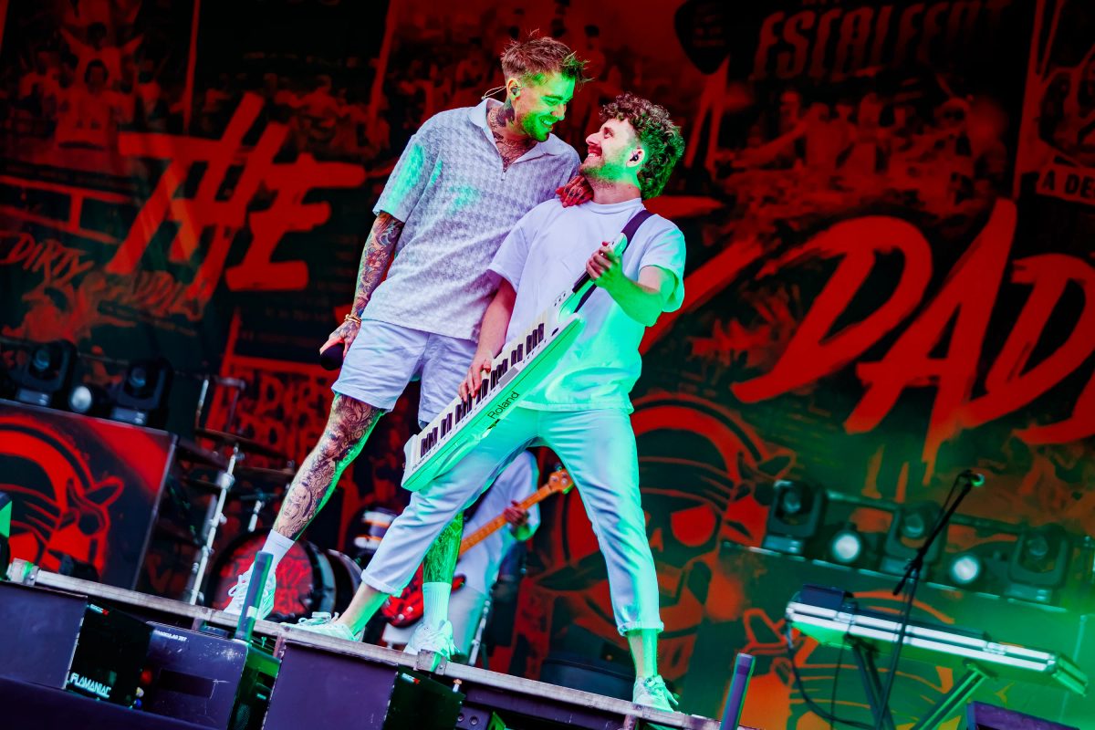 Laurens Troost en Huub van Loon (The Dirty Daddies) tijdens het optreden op Mainstage bij Lansingerland Live 2025.