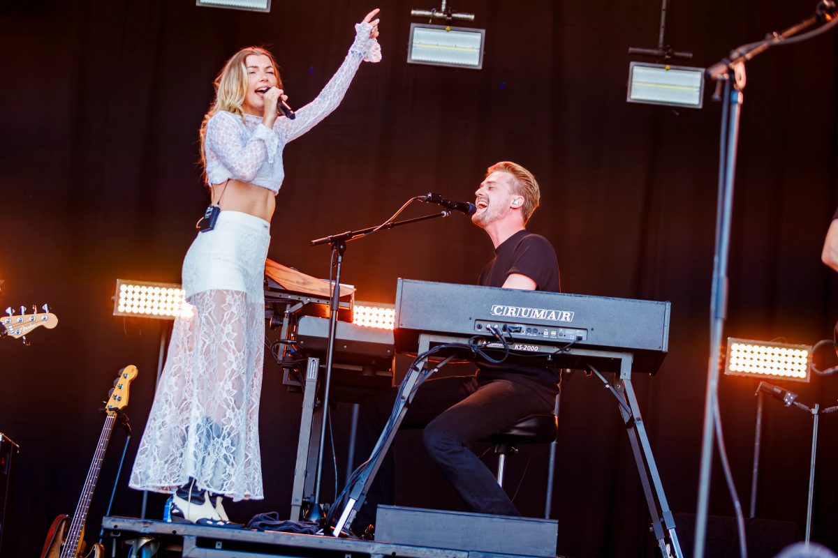 Hannah Mae tijdens het optreden op Umoja bij Concert at SEA 2026.