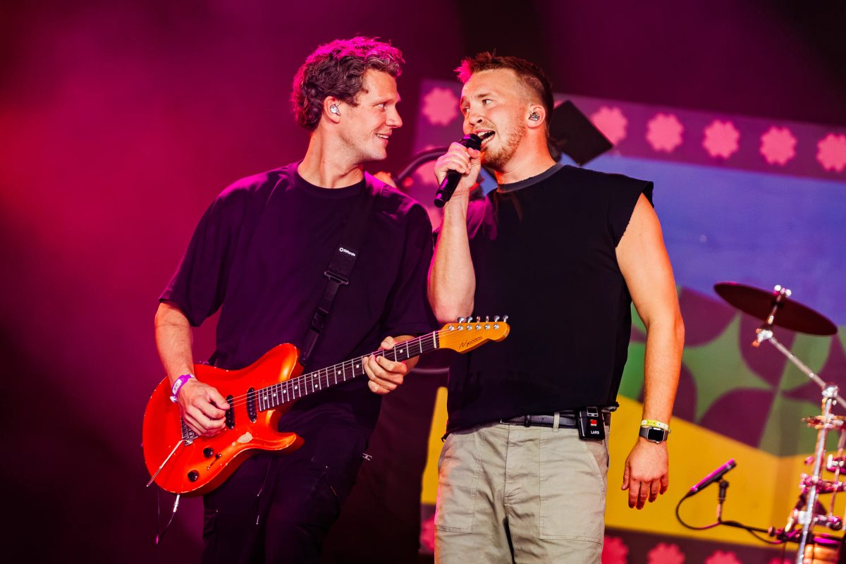 Snelle en De Lieve Jongens Band tijdens het optreden op Brouhaha bij Hullabaloo 2025.