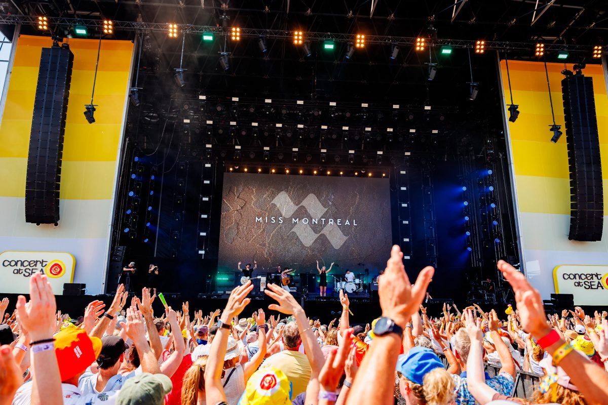 Miss Montreal tijdens het optreden op Zeeland bij Concert at SEA 2026.