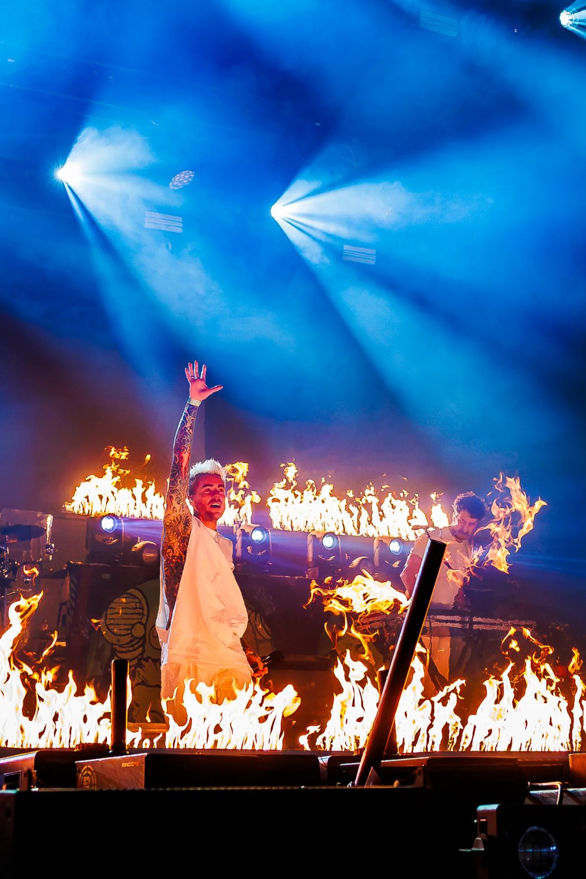 The Dirty Daddies en Laurens Troost tijdens het optreden op Mainstage bij Appelpop 2026.