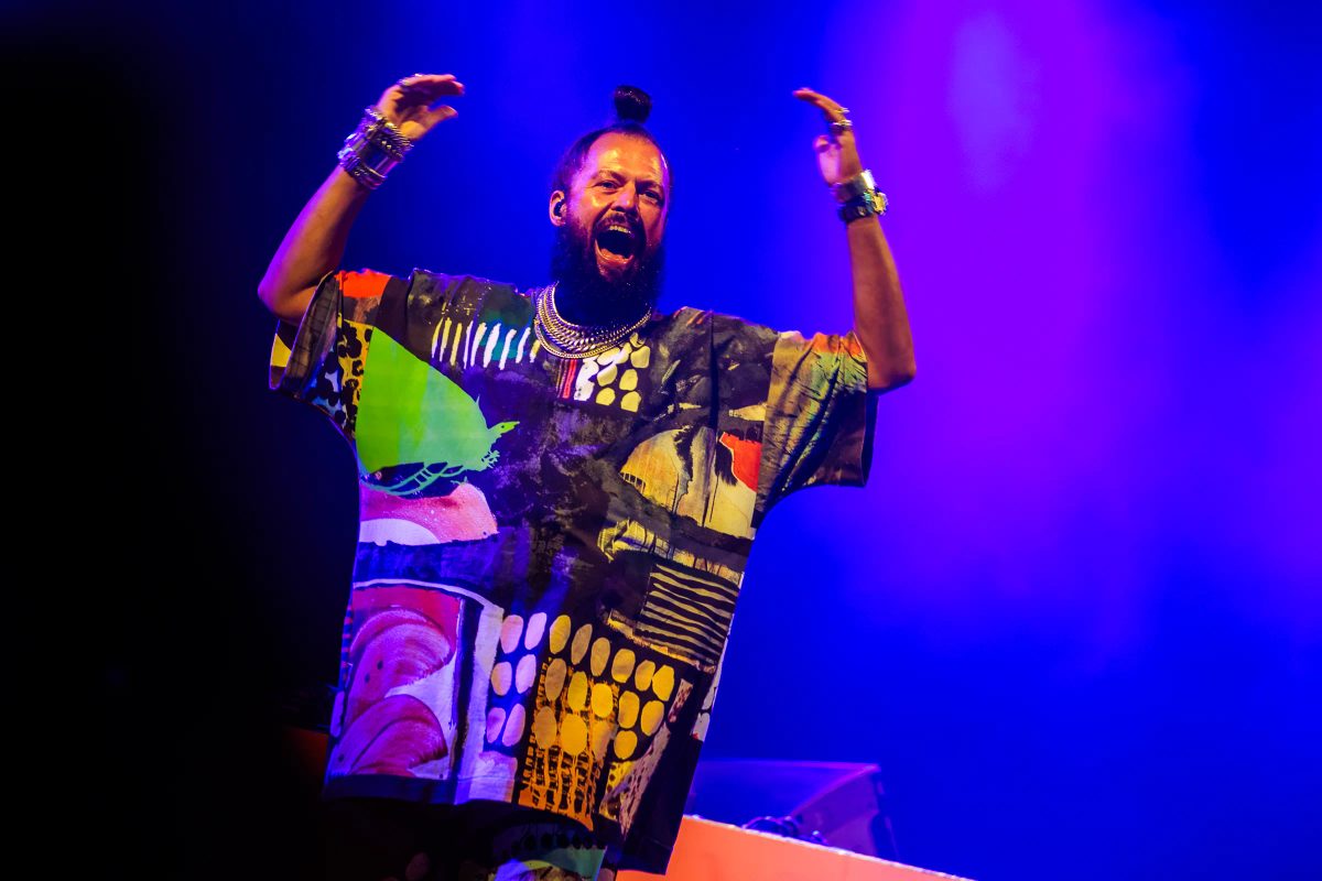La Fuente tijdens het optreden op MAINSTAGE bij Live at the Lake 2026.