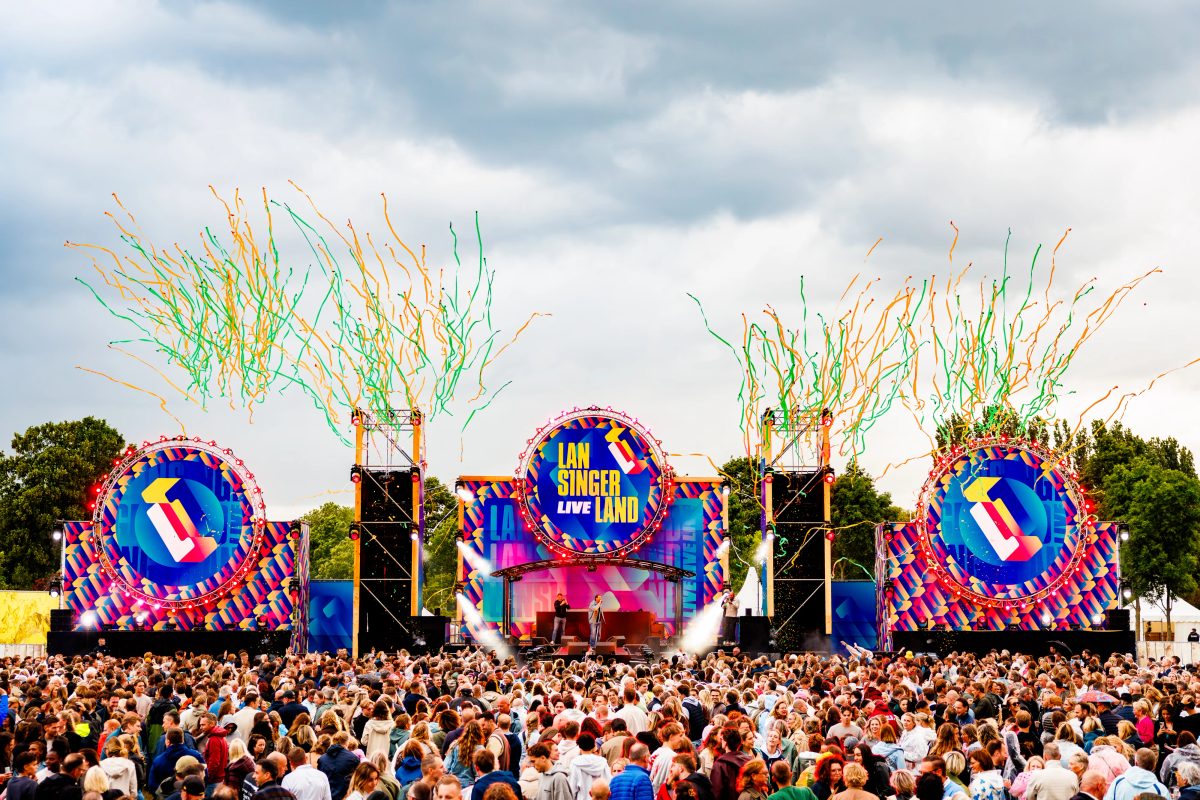 Quido van de Graaf tijdens het optreden op Mainstage bij Lansingerland Live 2026.