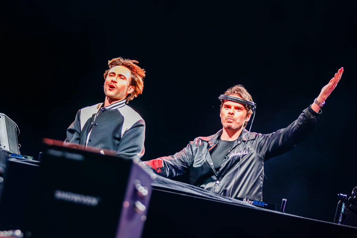 Lucas & Steve tijdens het optreden op Mainstage bij Lansingerland Live 2025.