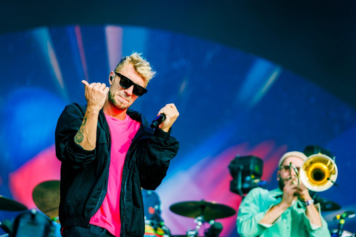 Joshua Nolet (Chef’Special) tijdens het optreden op Mayhem bij Hullabaloo 2025.