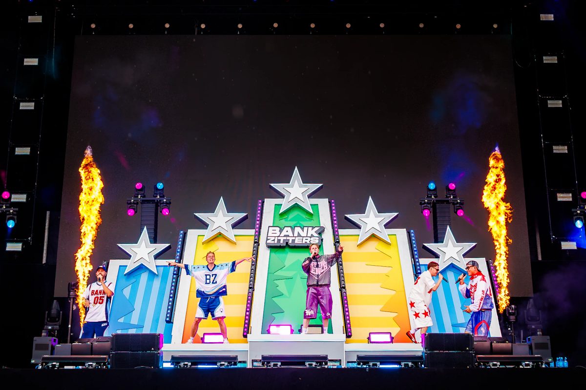 Bankzitters tijdens het optreden op Zeeland bij Concert at SEA 2026.