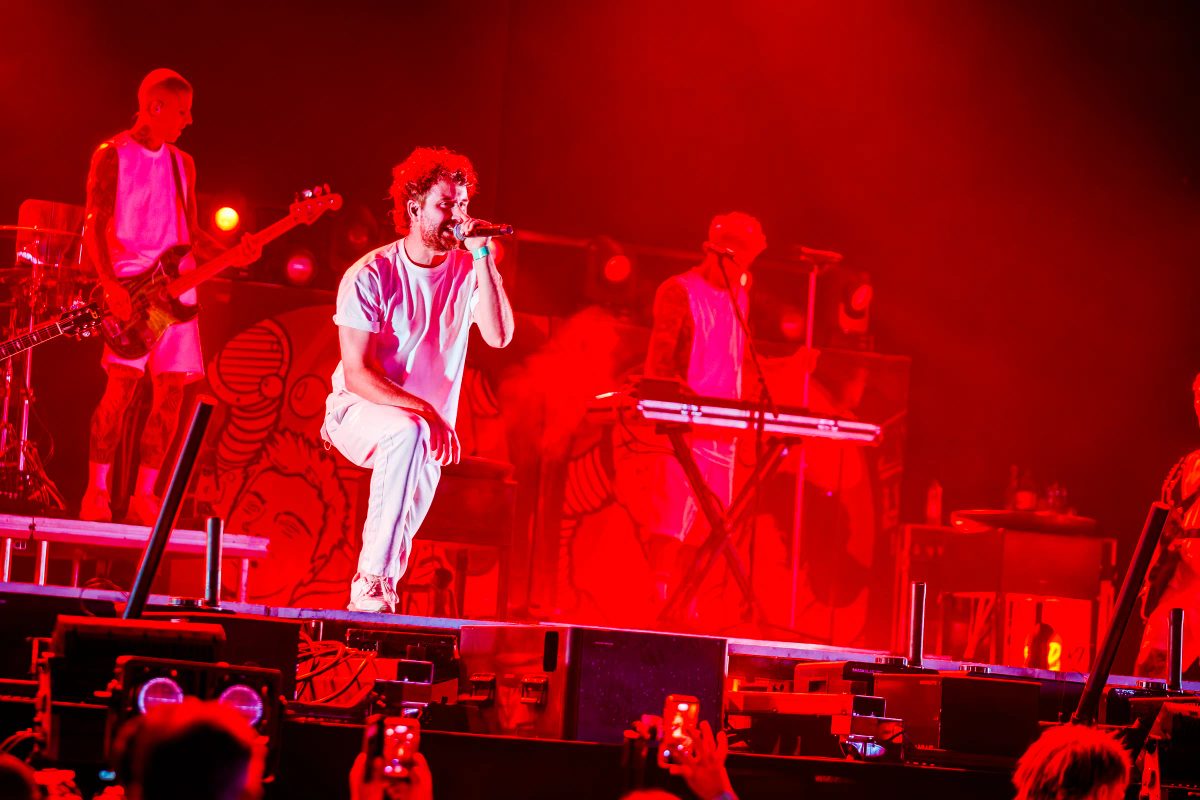The Dirty Daddies en Huub van Loon tijdens het optreden op Mainstage bij Appelpop 2026.