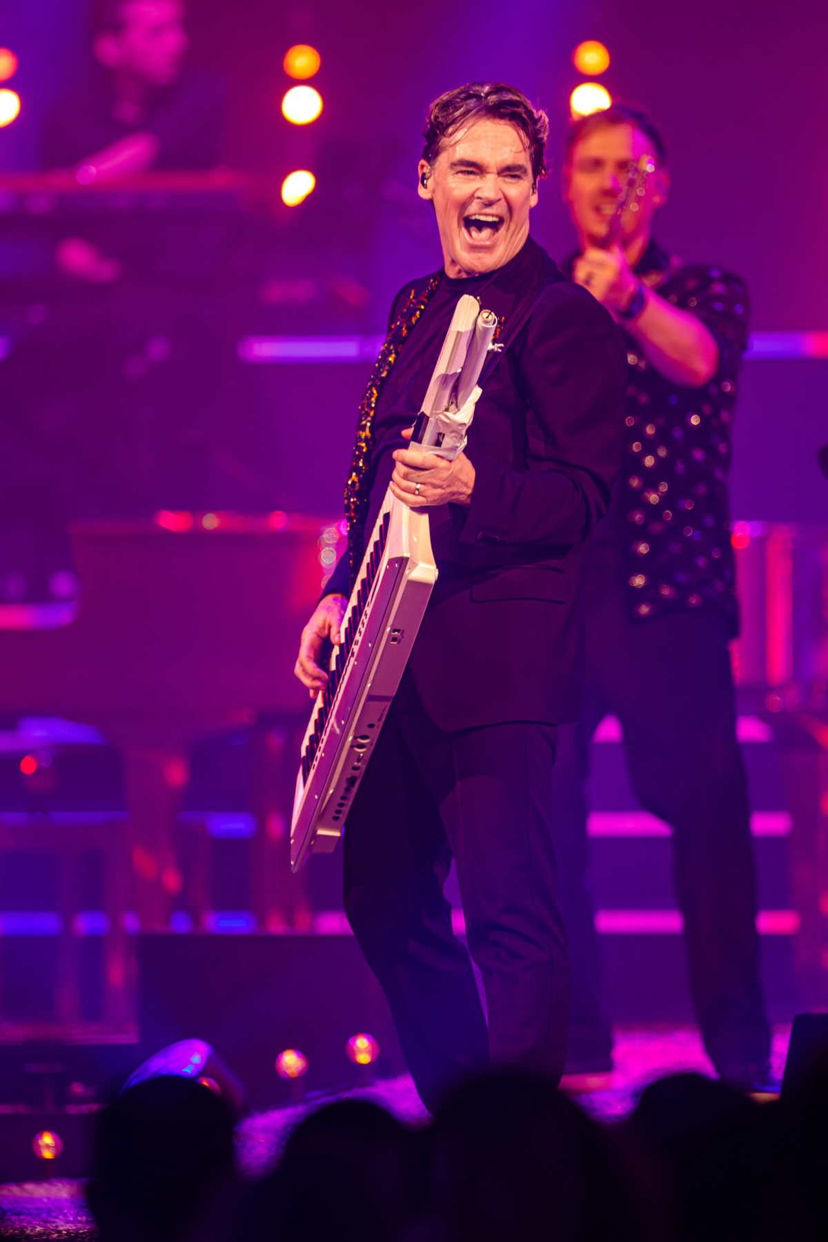 Jeroen van der Boom tijdens het optreden op RTM Stage bij The Pianoman Live 2025.