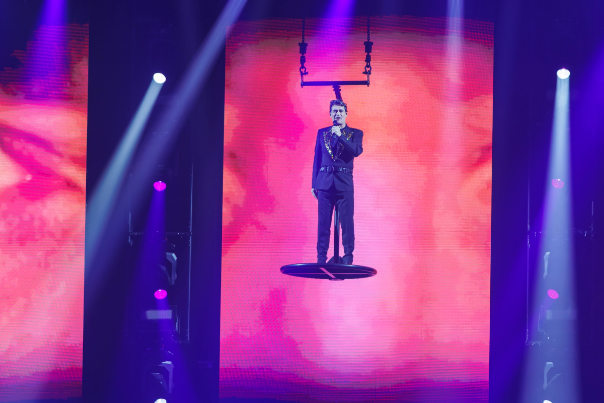 Jeroen van der Boom tijdens het optreden op RTM Stage bij The Pianoman Live 2025.