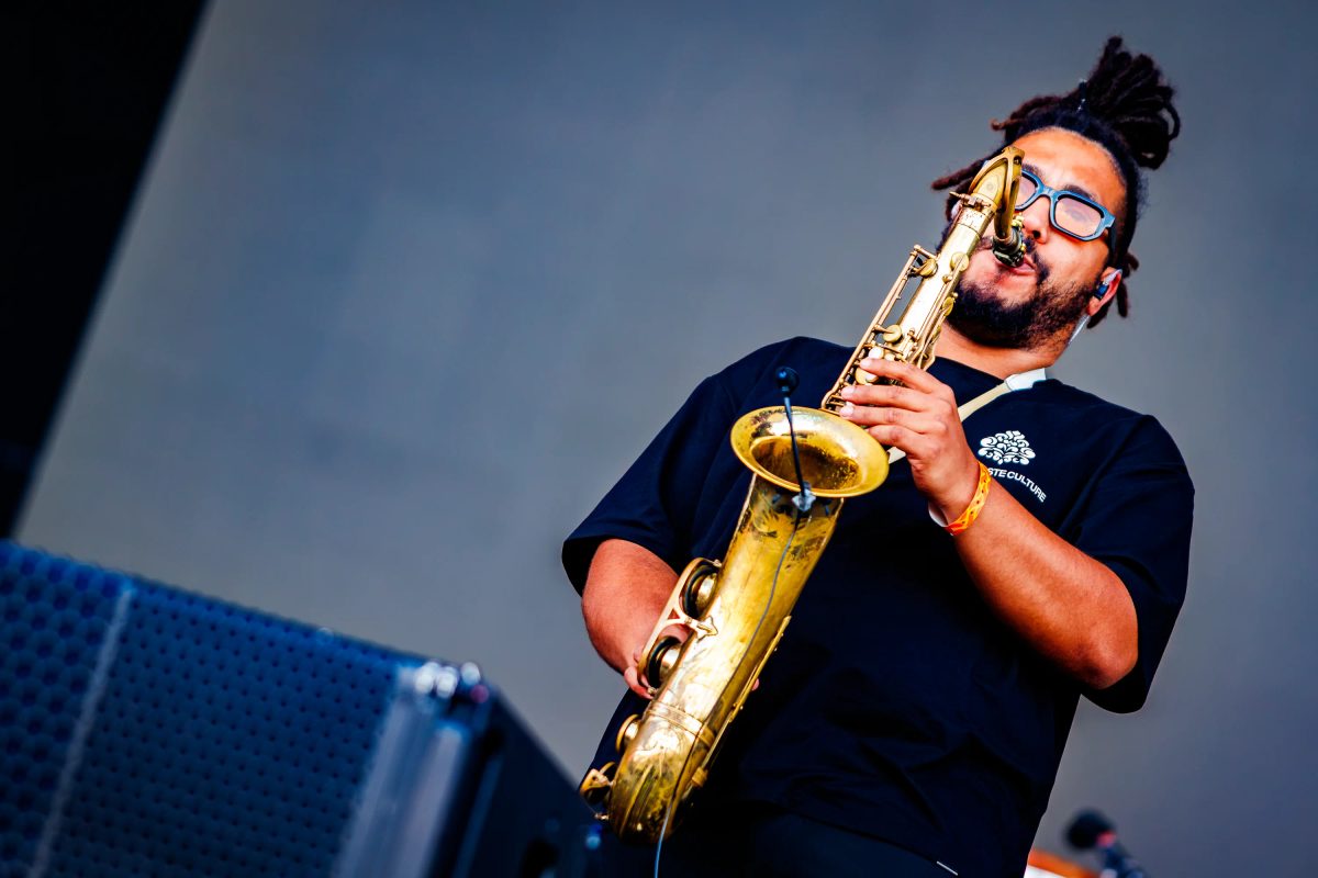 De Lieve Jongens Band tijdens het optreden op Zeeland bij Concert at SEA 2026.