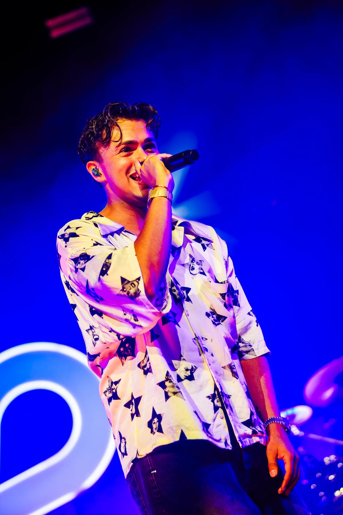 Flemming tijdens het optreden op Mainstage bij Appelpop 2026.