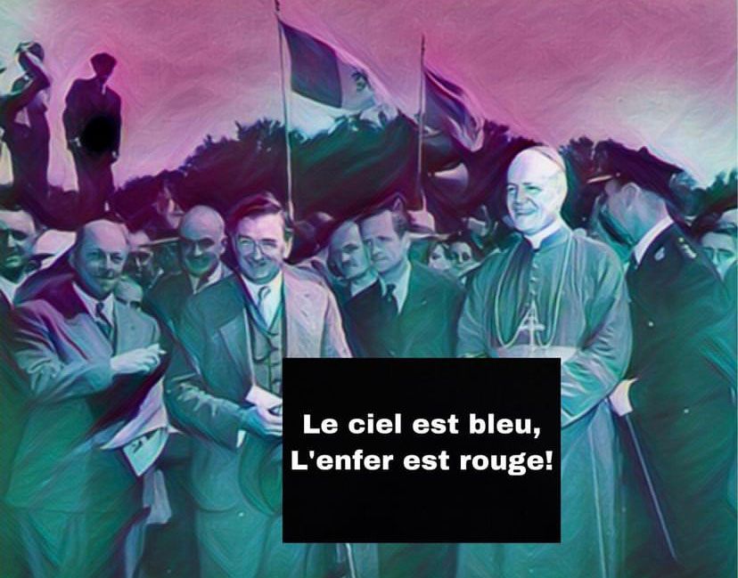 Une photo de Maurice Duplessis debout aux côtés d'un prêtre dans une grande foule. Les couleurs de l'image sont modifiées pour ressembler à une esthétique fashwave, et une boîte noire de texte au-dessus de l'image indique "le ciel est bleu, l'enfer est rouge".
