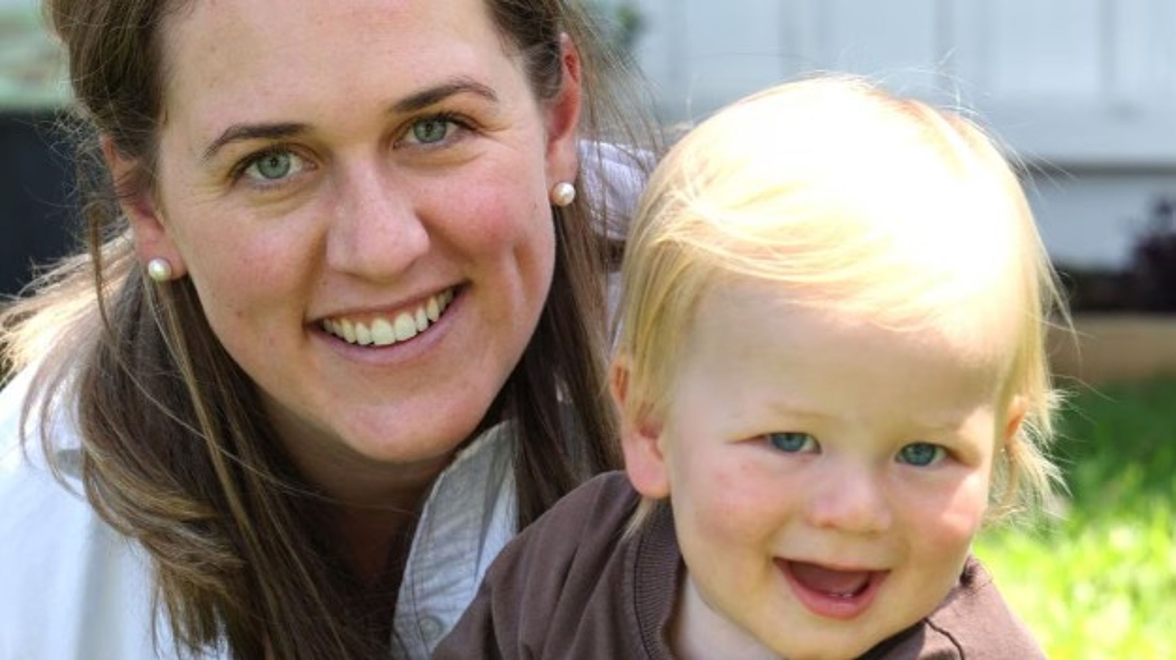 Geelong couples desperate for children must decide between lengthy public IVF waitlists, unaffordable private fees or gruelling 200km round trips for bulk-billed treatment.