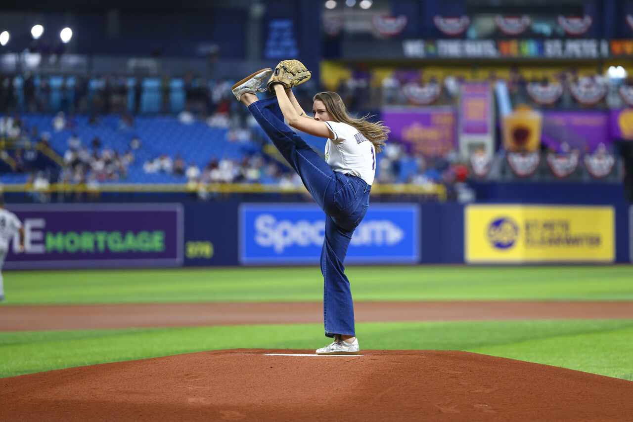 MLB’s strategy to attract women? Go with the (Aunt) Flow