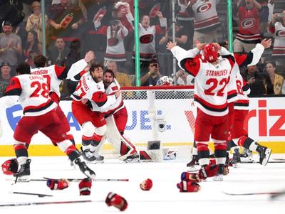 Carolina Hurricanes hoist first Stanley Cup since 2006