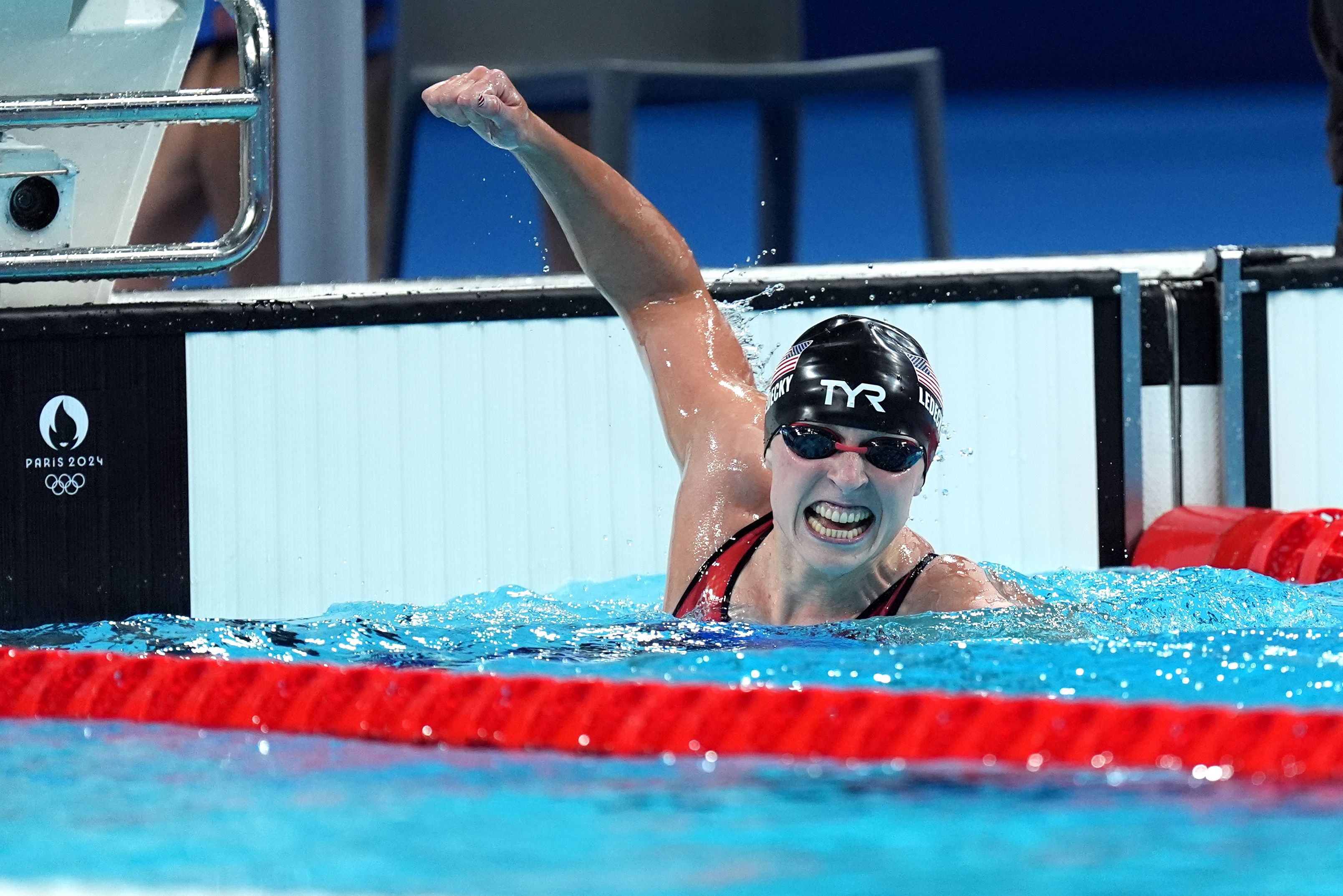 Katie Ledecky breaks Olympic record in 1500m freestyle, wins eighth Olympic gold