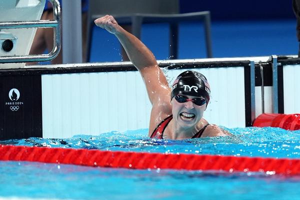 Katie Ledecky breaks Olympic record in 1500m freestyle, wins eighth Olympic gold