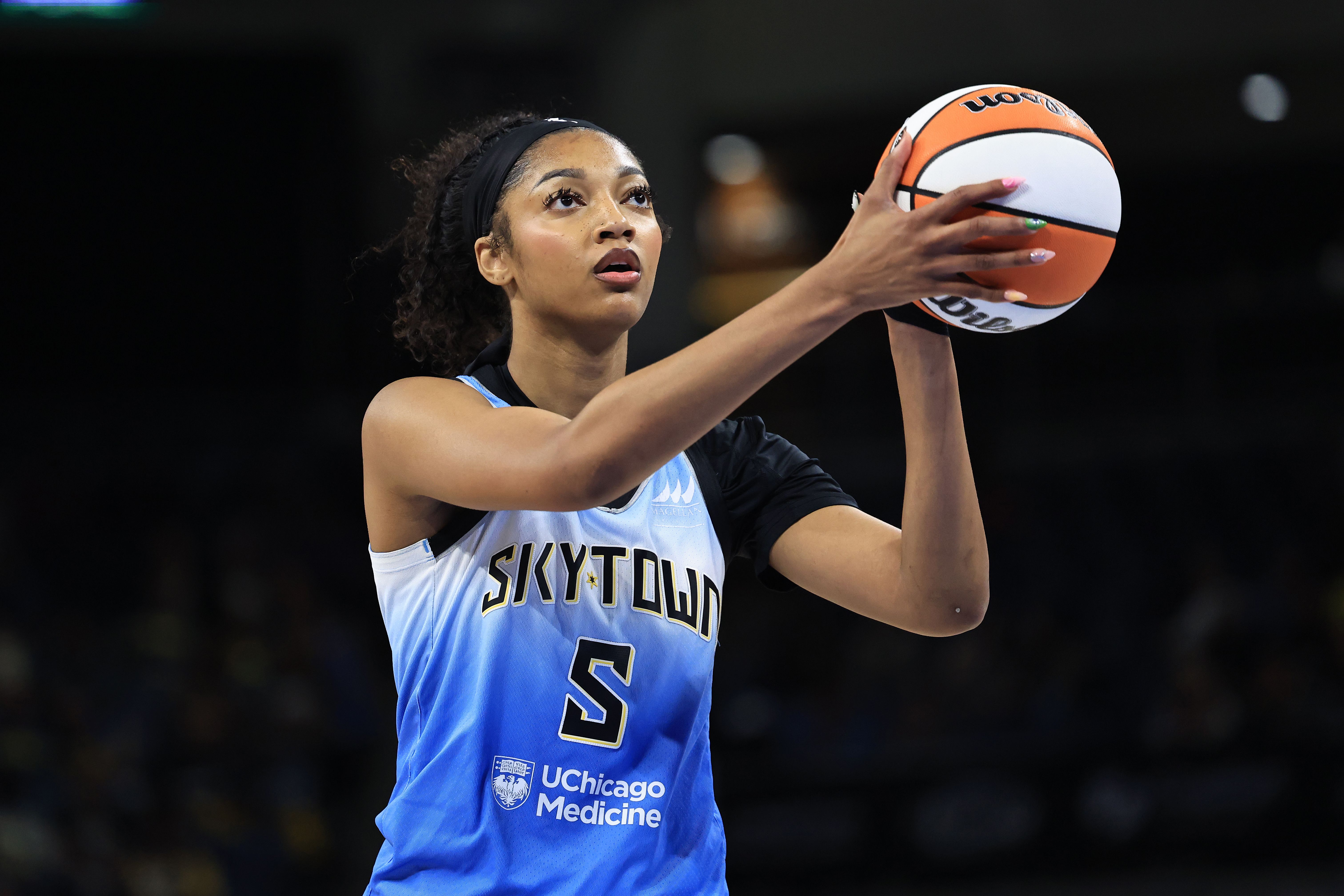  WNBA star Angel Reese is on the move...who's next?