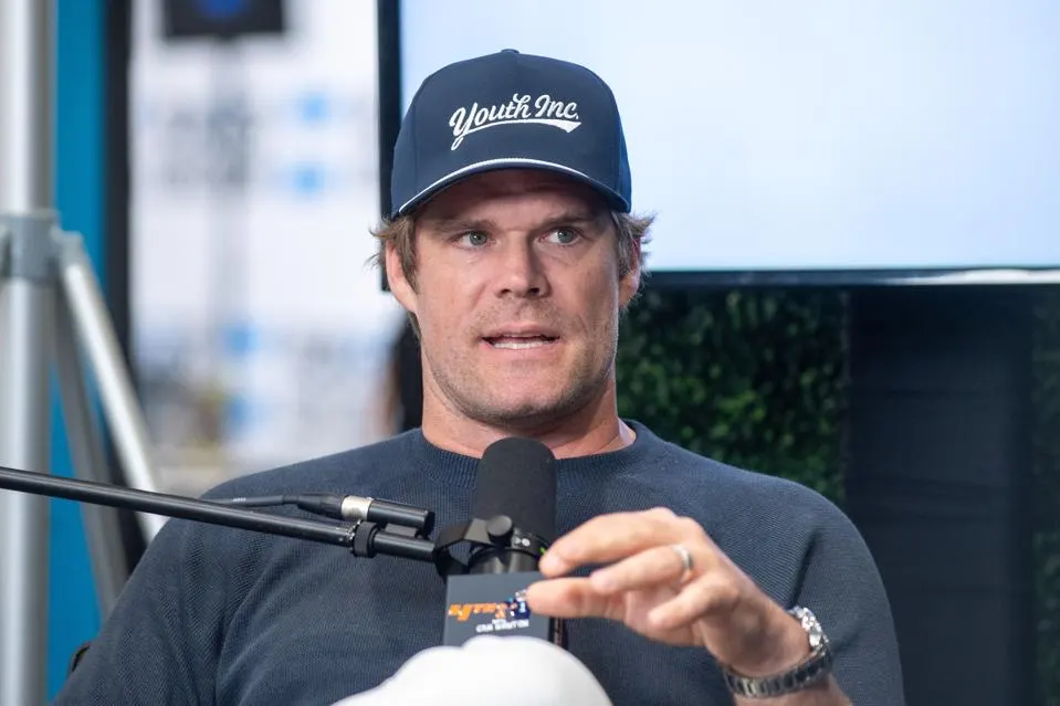 Talking football, youth sports, and Taylor and Travis with Greg Olsen