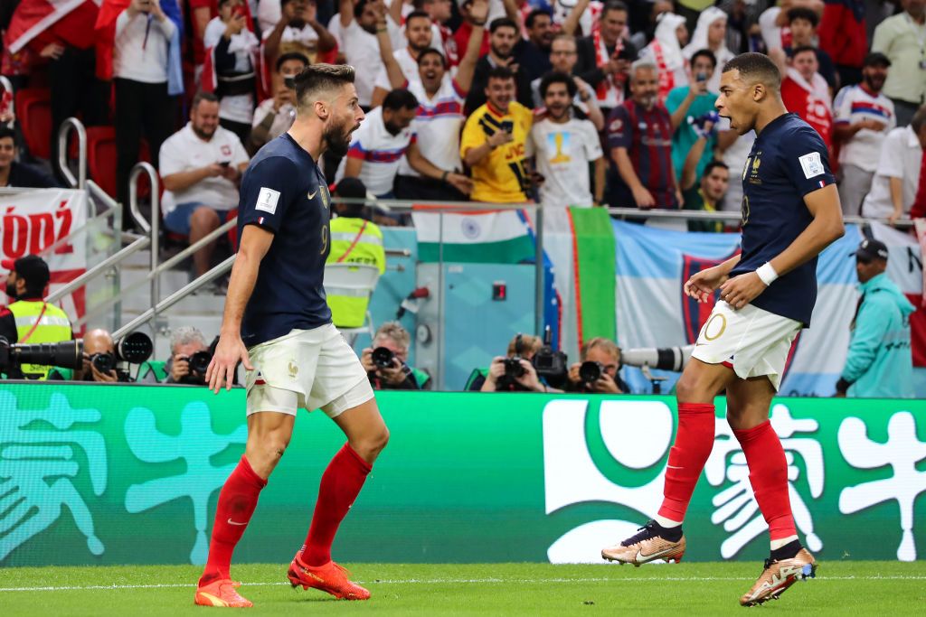  Fútbol is life: World Cup knockouts & NWSL ownership updates