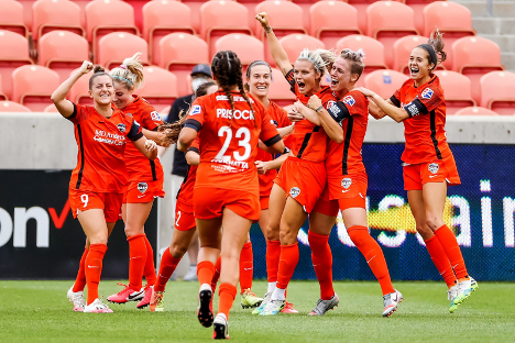 Houston Dash and Chicago Red Stars to Face Off in Challenge Cup Final