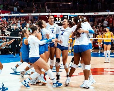 🏐 The dawgs of Dallas