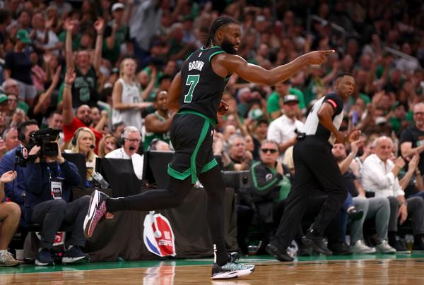 No. 1 Boston Celtics take 2-0 lead in Eastern Conference Finals