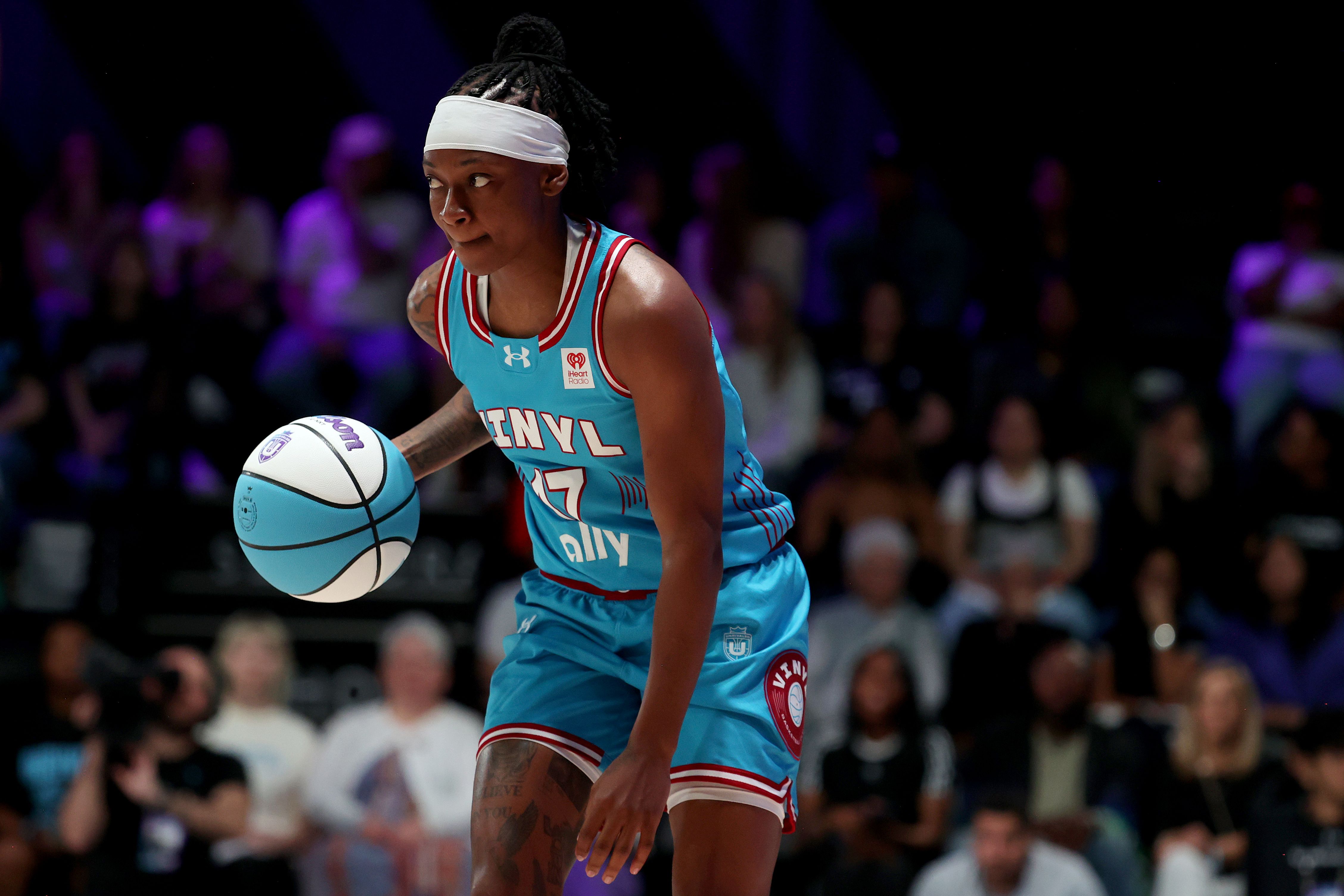  Basketball star Erica Wheeler is here with a women’s health wake-up call