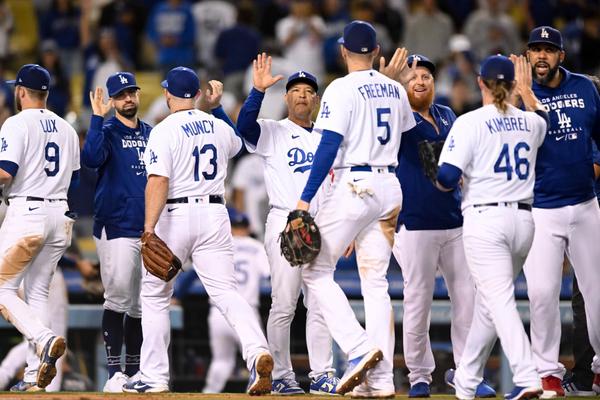 MLB teams in playoff contention