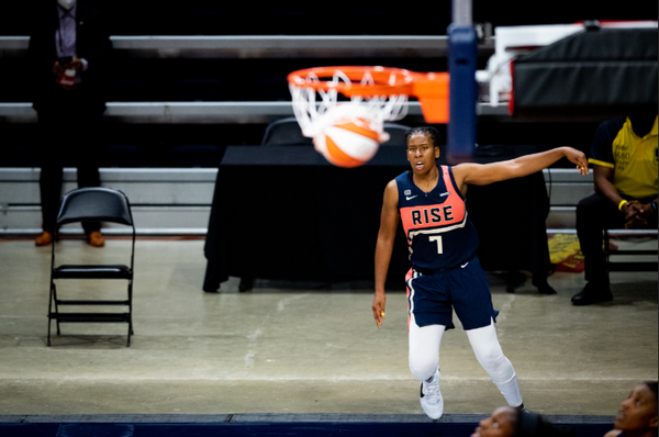 Washington D.C.: Mystics Throw Up Big Team Effort